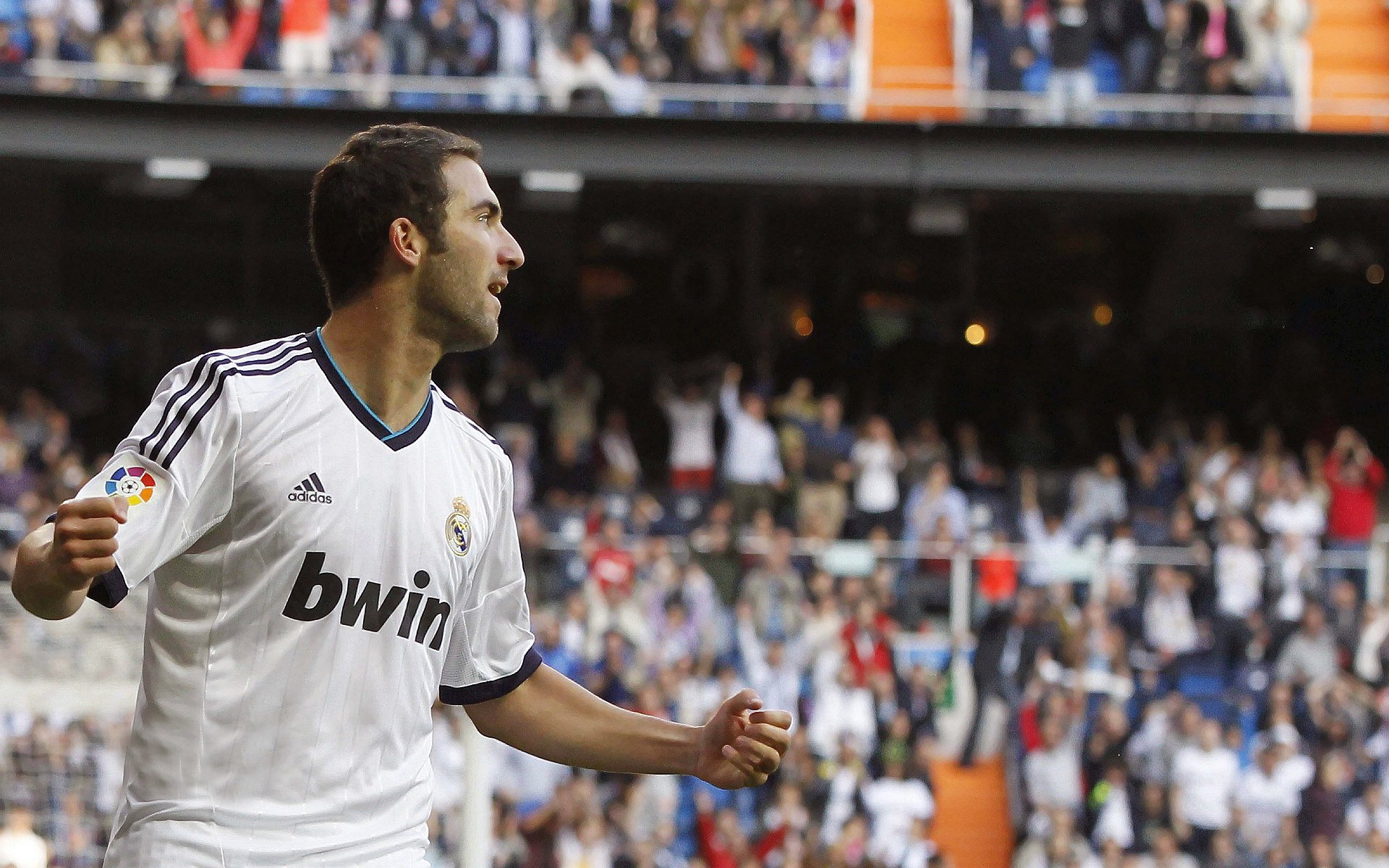 一场1-0让中超冠军存在悬念,前2相差2分,最后1轮决定冠军归属,2021中超冠军规则